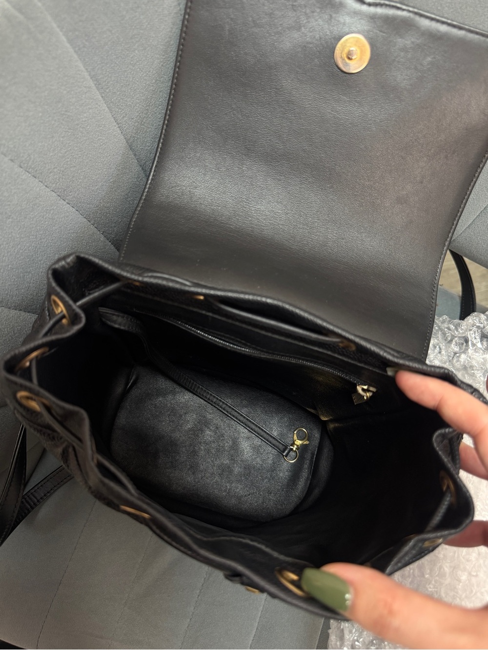 CHANEL Filigree Backpack - Picture 8 of 10